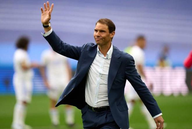 开云线上官网-穆雷在皇家马德里比赛中表现优异，大比分获胜引发热议！-开云线上官网