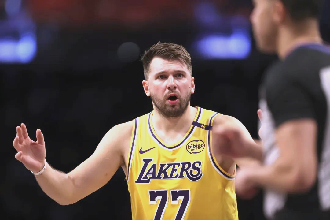 开云-篮网不断突破！，东契奇连续十场比赛得分超过领先优势明显赛场气氛高涨的简单介绍-开云