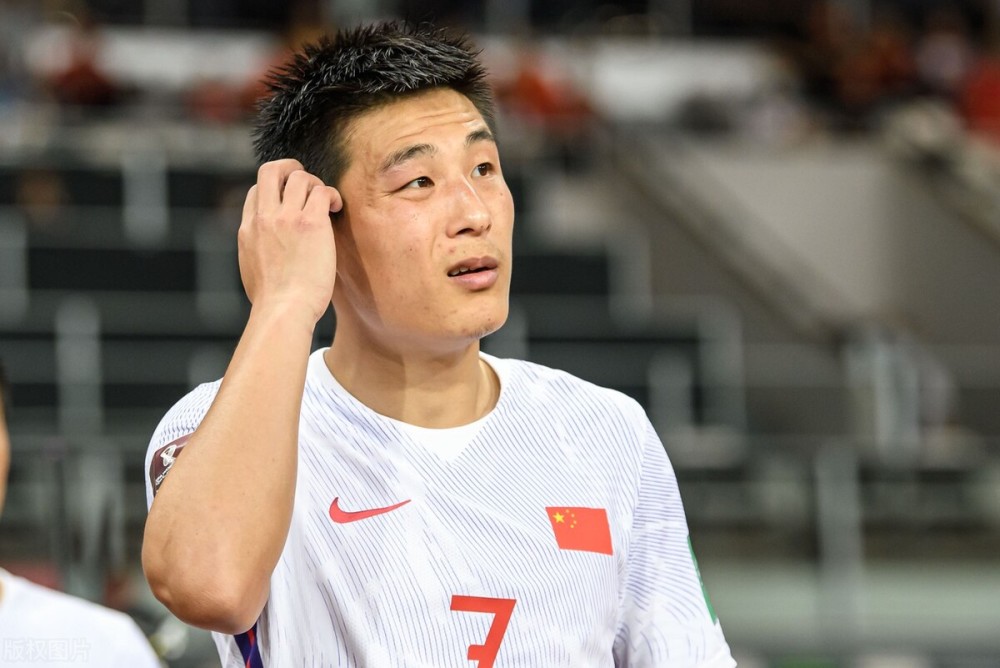 开云线上官网-关键时刻西甲传出新动向，芝加哥公牛调整名单，管理层表态——压力陡增，细节决定成败-开云线上官网